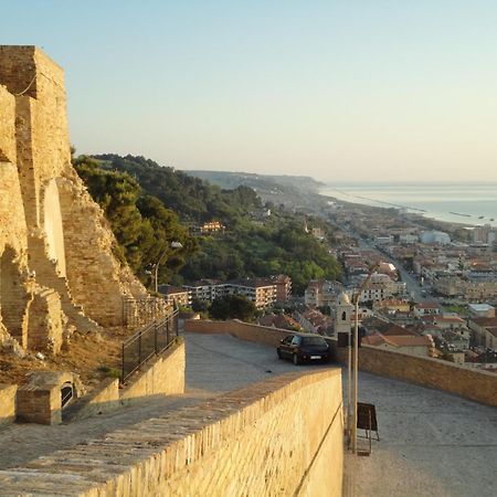 B&B Borgo Marano Cupra Marittima Buitenkant foto