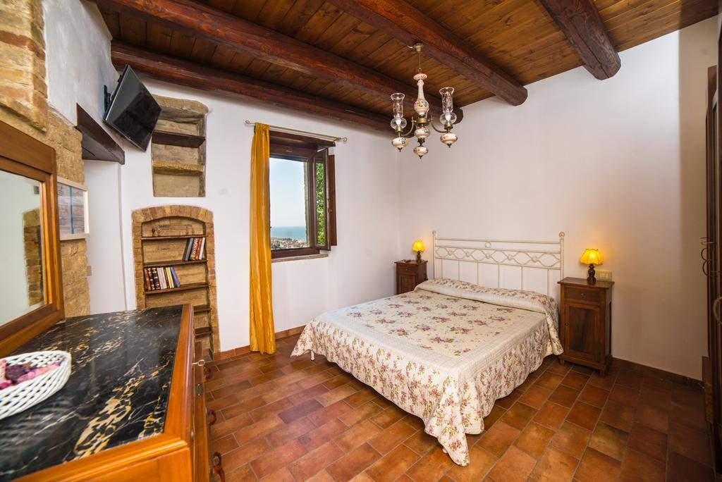B&B Borgo Marano Cupra Marittima Buitenkant foto
