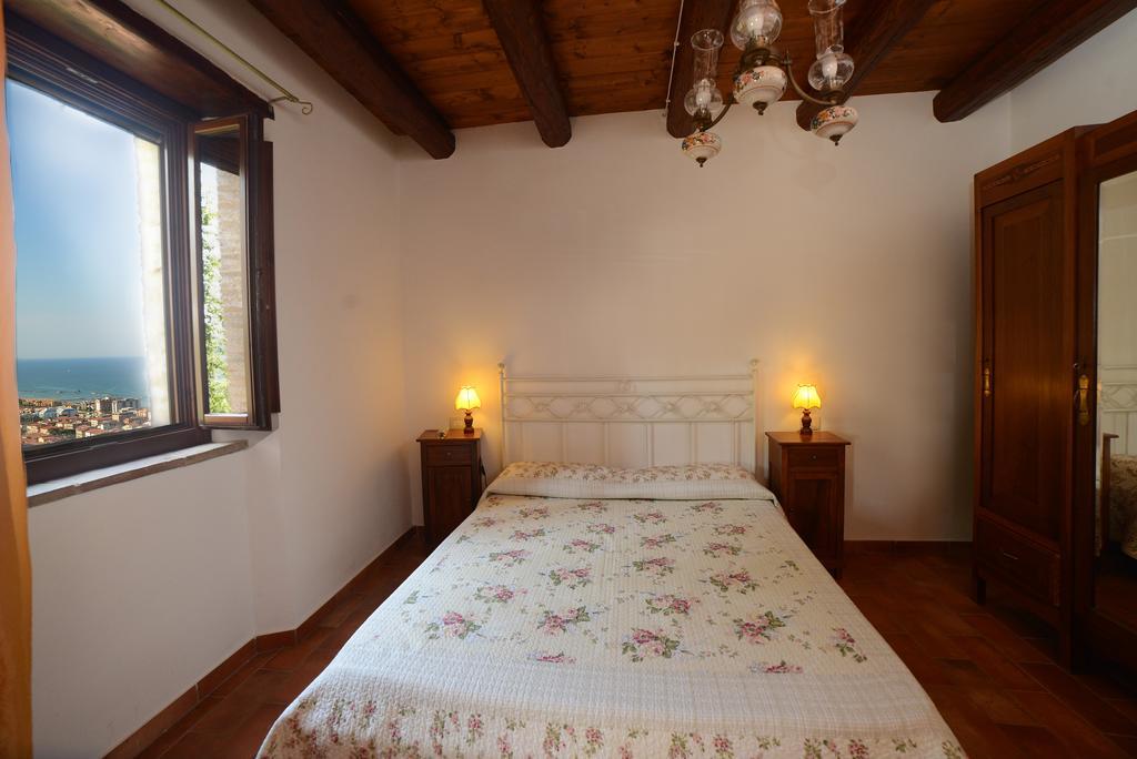B&B Borgo Marano Cupra Marittima Buitenkant foto